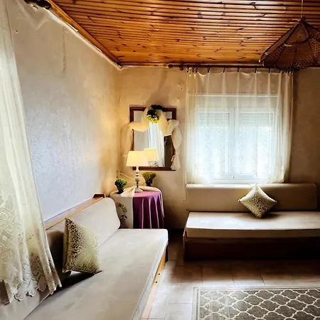 Slatka Kuca-Sweet House